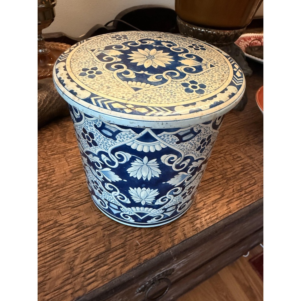 Blue Delft Floral Tin Storage Canister With Lid 7in Cylinder Made In Holland
